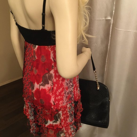 ADORABLE flowy ruffeled bottom GUESS summer dress! - Picture 11 of 15